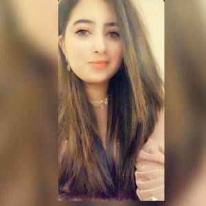 Meet your Posher, Dania